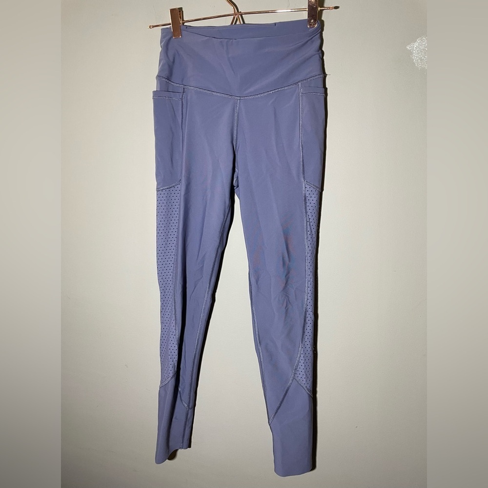 Victoria Sport Women's Lavender Active Leggings Size S